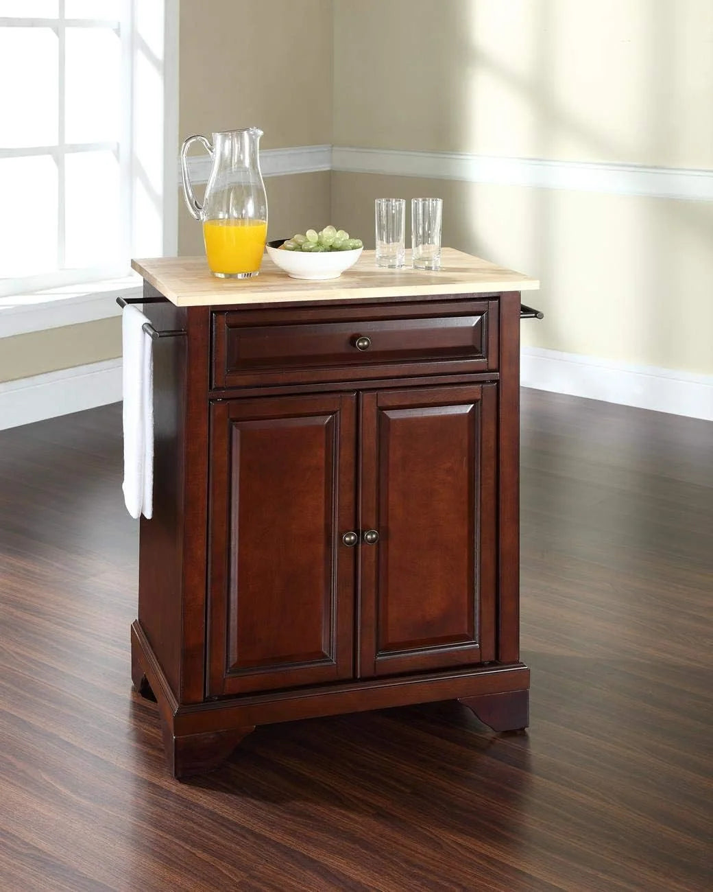 Lafayette Cuisine Kitchen Island with Natural Wood Top Y32747