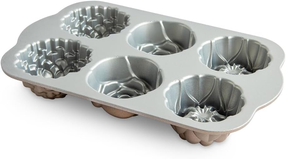 Nordic Ware Floral Cakelet Pan I47770