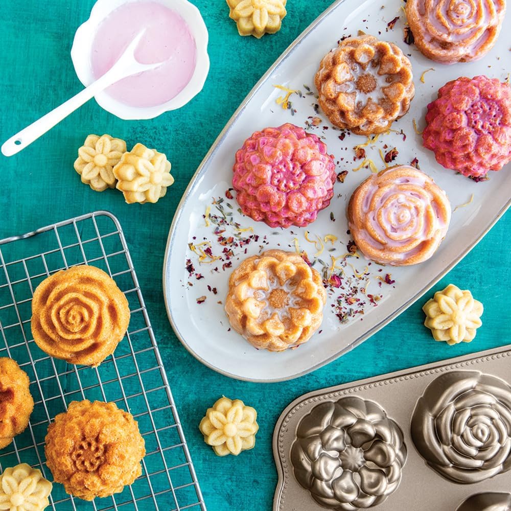 Nordic Ware Floral Cakelet Pan I47770