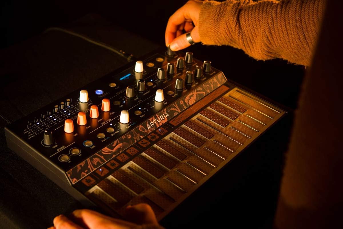 ARTURIA MICROFREAK Hybrid Synthesizer U730