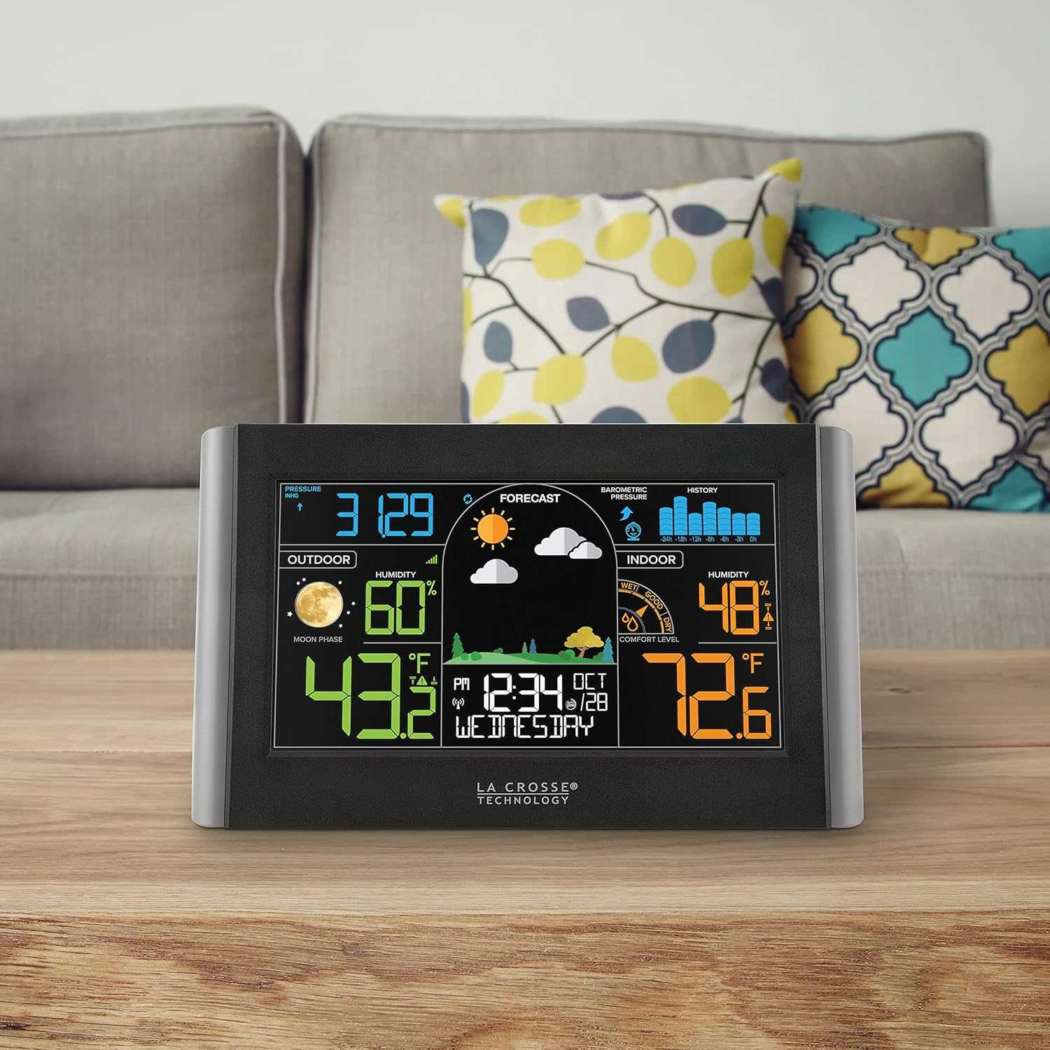 La Crosse Technology S77925-INT Wireless Color Weather Station, Black G488