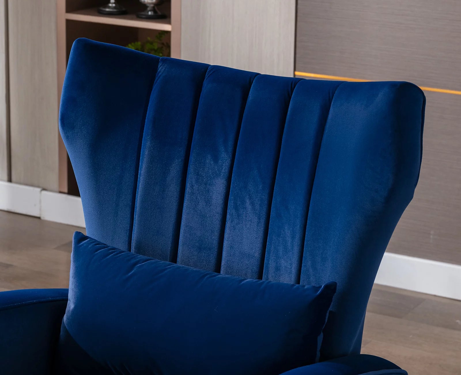 Guyou Velvet Accent Chair, Modern Wingback Armchair with Metal Legs, Navy E69187